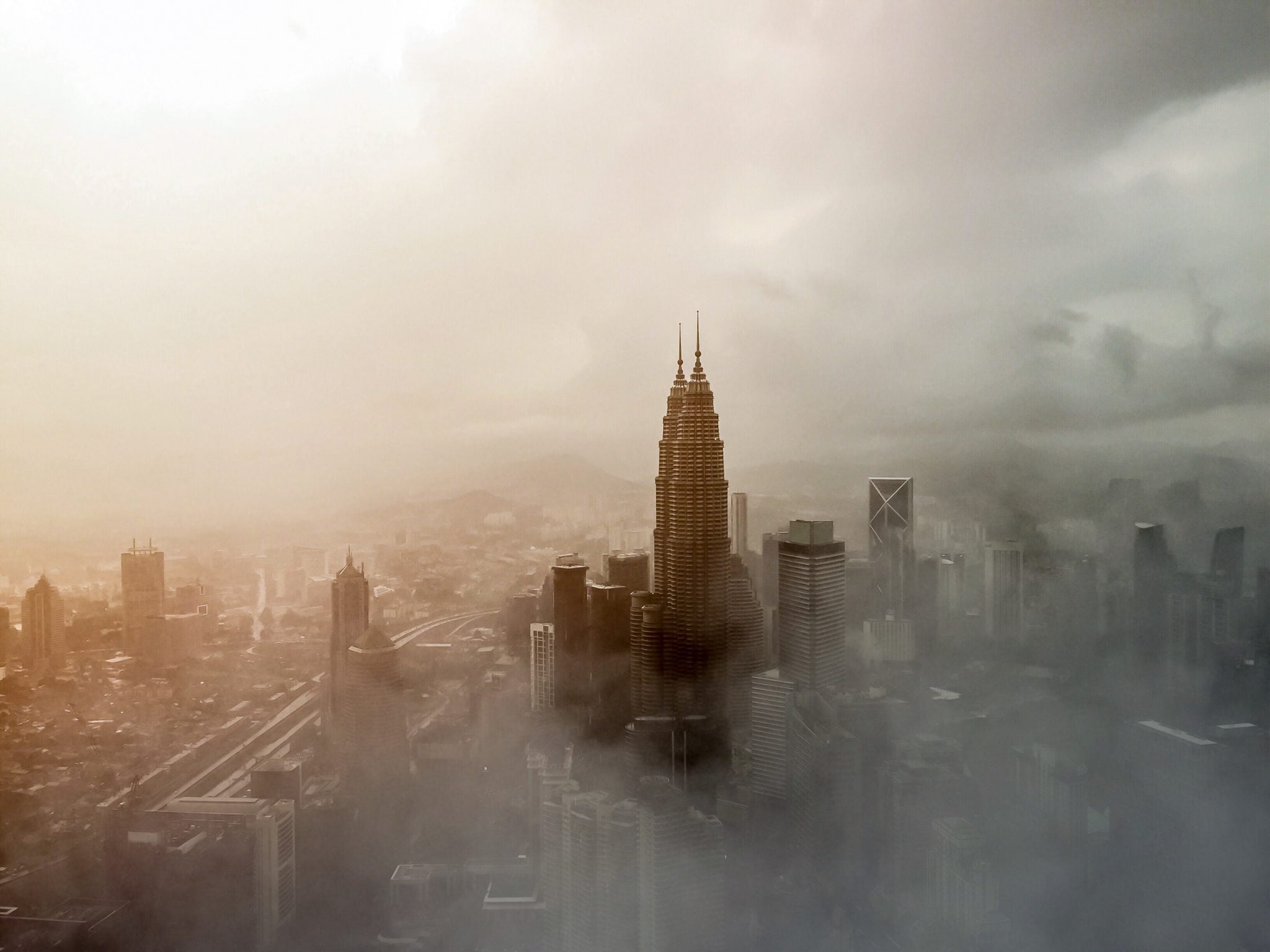 Kuala Lumpur, Malezja, Petronas towers, wieże, wieże petronas, widok na miasto, panorama miasta, stolica, wschód słońca, słońce, metropolia, punkt widokowy